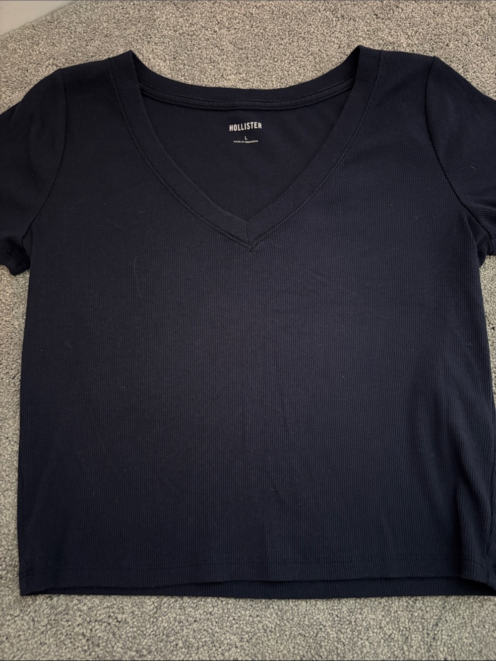 Hollister Women's Dark Blue V-Neck Short Sleeve Tee